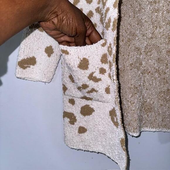Sabrina Lauren Women's Animal Print Open Cardigan Sweaters Tan Cream Size Medium - Picture 3 of 4
